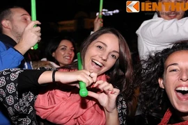 Cảm xúc bạn trẻ nước ngoài đón năm mới 2016 tại Việt Nam