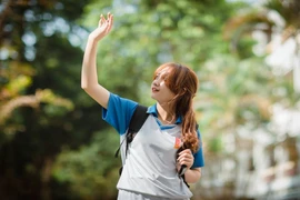 Hotgirl trường Bách Khoa khiến bao chàng trai đứng ngồi không yên