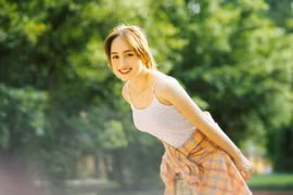 Dù giản dị, hot girl Đại học Kiến Trúc vẫn khiến anh em xiêu lòng