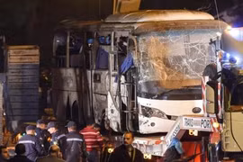 Dân mạng bày tỏ lòng tiếc thương du khách Việt trong vụ đánh bom tại Ai Cập