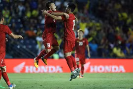 ĐTQG Việt Nam được thưởng thế nào với huy chương bạc King's Cup?