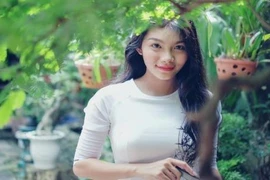 Vẻ đẹp hút hồn của cô nàng 20 tuổi tham gia The Face