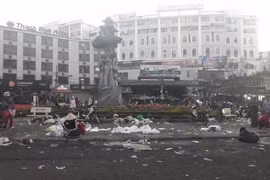 Người đi du xuân đã "tàn phá" Đà Lạt mộng mơ như thế nào?