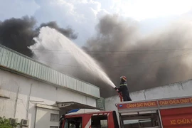 Cháy lớn ở KCN Sóng Thần 2 Bình Dương: Công nhân nháo nhào chạy