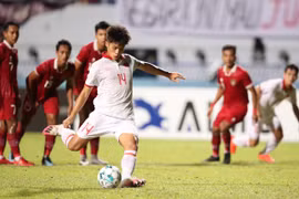 Thắng Indonesia trên chấm 11m, U23 Việt Nam bảo vệ thành công ngôi vương