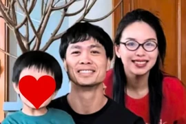 Những lần hiếm hoi vợ Công Phượng lộ ảnh về quê chồng