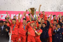 Giành thắng lợi chung cuộc 3-2, ĐT Việt Nam giành chức vô địch AFF Cup 2018