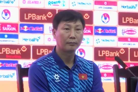 HLV Kim Sang Sik trao cơ hội cho Đặng Văn Lâm đấu tuyển Nga