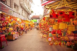 Dạo qua những địa điểm check-in Trung thu Hà Nội - Sài Gòn