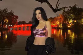 Tuổi 36, cựu hot girl Sài thành vẫn khiến vạn người mê dù chân ngắn