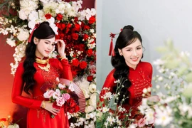 Gái xinh mùa World Cup 2018 bất ngờ thông báo "theo chồng bỏ cuộc chơi"