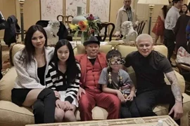 Cựu người mẫu lấy con trai tỷ phú Hoàng Kiều giờ ra sao?