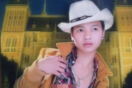 Sau khi bị bắt, Khá Bảnh bị CĐM khui ảnh "ngông" thời trẻ trâu