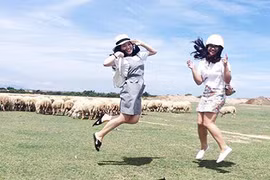 Giới trẻ “lạc lối” ở thiên đường du lịch Ninh Thuận