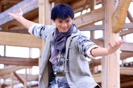 Cuộc đời sa cơ phải đi hát dạo của Mạc Thiếu Thông