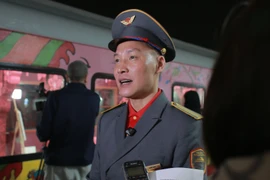 Chuyến tàu cuối cùng năm Giáp Thìn: Chở nỗi niềm người xa nhà...