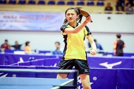 Hot girl Đại học Thương mại kiêm VĐV bóng bàn xinh đẹp