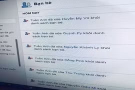 Cho bạn gái mượn điện thoại, chàng trai nhận cái kết "đắng không tưởng"