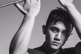 Hội chị em “xịt máu mũi” vì HLV thể hình hot nhất MXH Trung Quốc