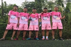 Đội bóng nam "yêu màu hồng" khiến ai cũng phải cười