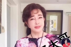 U70 Lưu Hiểu Khánh lộ gương mặt bị nghi “dao kéo” quá đà 