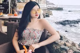 “Vựa muối” Đức Chinh khoe bạn gái cực xinh