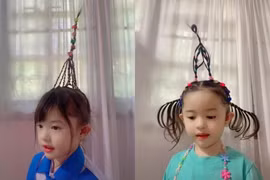 Tết tóc cho con gái cực chất, người mẹ Thái Lan gây bão mạng