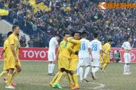 Thanh Hóa 3-0 Hà Nội T&T: Mở màn V.League hoành tráng
