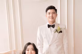 Lộ giá váy cưới của bà xã Hà Đức Chinh: Nghe thôi đừng choáng!