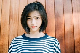 Ngẩn ngơ trước nhan sắc “nàng thơ" tóc ngắn xinh như mộng