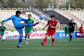 Công Vinh vượt mặt Minh Phương tại ĐT Việt Nam