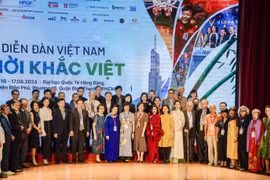 Diễn đàn Thời Khắc Việt: Cần phát triển toàn diện nguồn nhân lực