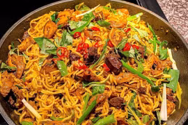 Bún lòng xào nghệ và loạt đặc sản Việt bổ dưỡng