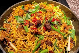 Bún lòng xào nghệ và loạt đặc sản Việt bổ dưỡng