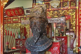 Hổ tướng cãi lệnh vua để tránh đối đầu bạn trên chiến trường