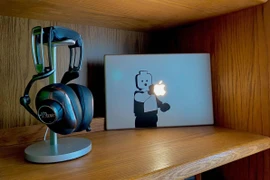 Lộ lý do Apple loại bỏ logo phát sáng