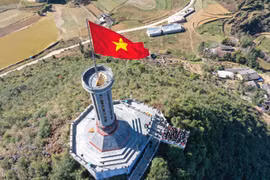 Xúc động và tự hào 7 cột cờ nổi tiếng ở Việt Nam