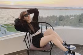 Top nữ streamer lên sóng xinh đẹp “ngút ngàn” dù không son phấn