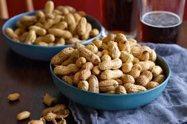 10 tác dụng kỳ diệu của lạc ít người biết