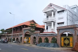 Đại gia xây biệt phủ khủng trái phép trên đất nông nghiệp