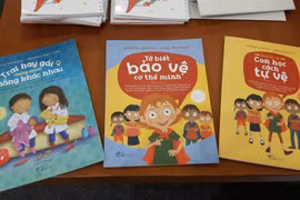 Giúp cha mẹ dạy con về giới tính qua những trang sách 