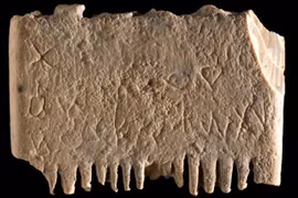 Phát hiện những ký tự cổ xưa trên chiếc lược ngà gần 4.000 tuổi