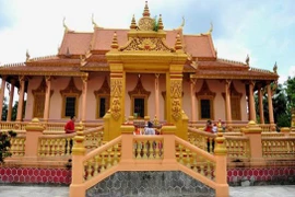 Tỉnh nào ở Tây Nam Bộ có nghĩa kho chứa vàng bạc của vua?