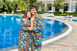 Chụp ảnh, vợ Cao Minh Đạt liên tục bị chồng “phá bĩnh” 