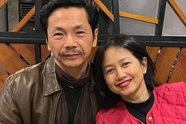 “Ông bố quốc dân” NSND Trung Anh kỷ niệm 25 năm ngày cưới