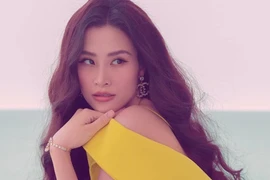 Đông Nhi “quay xe” xin lỗi fan giữa ồn ào ê-kíp bị tố “cướp” kênh Youtube
