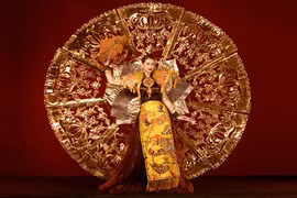 Quốc phục ấn tượng của Đoàn Thiên Ân thi Miss Grand International 