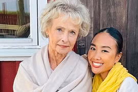 Chân dung mẹ chồng ngoại quốc 80 tuổi của Đoan Trang