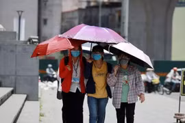 Dự báo thời tiết 25/6: Nắng nóng quay lại Bắc và Trung Bộ