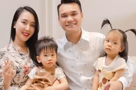 Soi hôn nhân của ca sĩ Khắc Việt và vợ hot girl